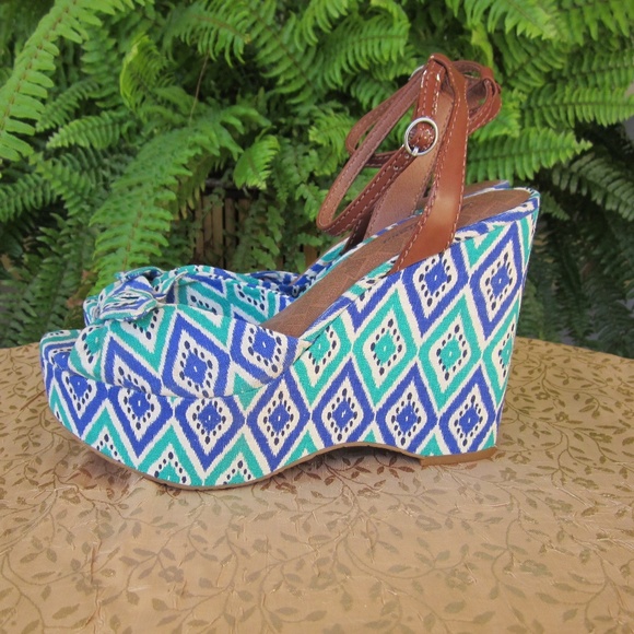 Lucky Brand Shoes - Lucky Brand Blue & Green Open Toe Wedges 10